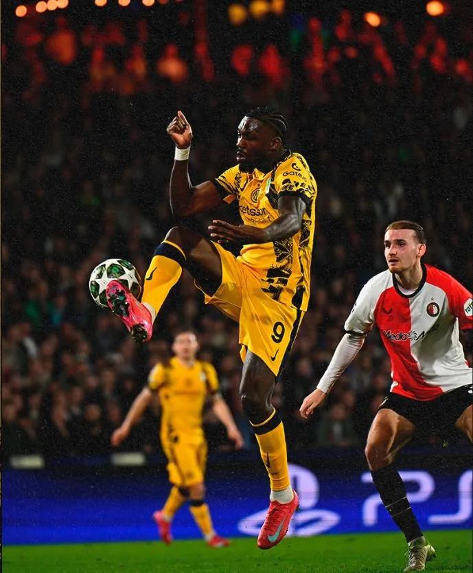 意甲球队终结不败纪录,客场遭遇挑战,全场震撼 意甲球队终结不败纪录,客场遭遇挑战,全场震撼