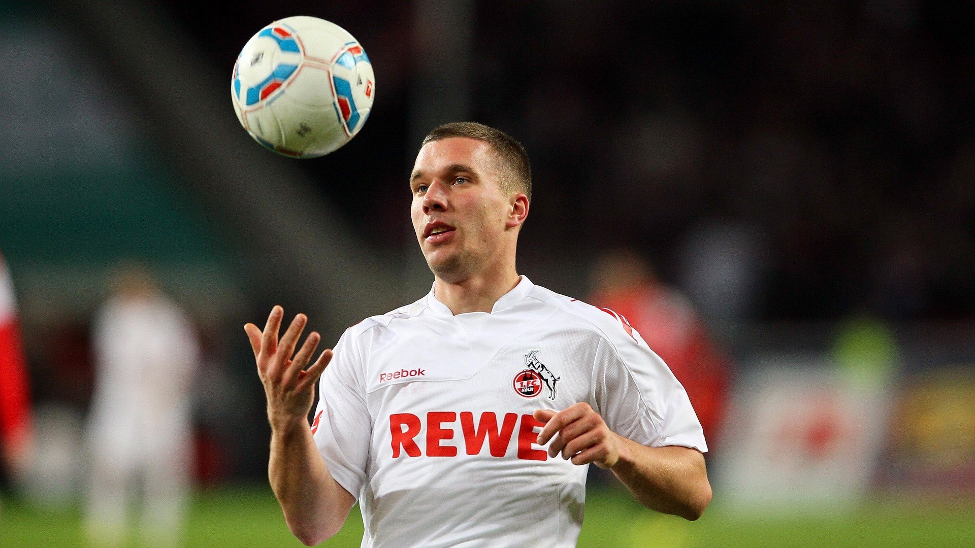 当欧冠淘汰赛的残酷哲学，遇上杜兰特式的英雄主义—今夜，我们见证体育最极致的魅力